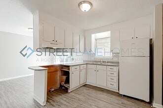 120 Briarwood Dr in Warner Robins, GA - Building Photo - Building Photo