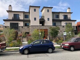 330 Salem St in Glendale, CA - Building Photo