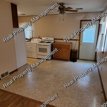 4046 Willow St in Hobart, IN - Building Photo - Building Photo