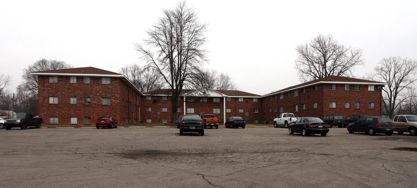 1604 Heritage Ln in Indianapolis, IN - Foto de edificio