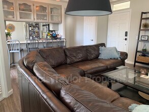 2305 Rancho Del Oro Rd in Oceanside, CA - Building Photo - Building Photo