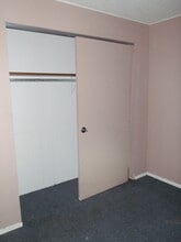 857 Twin Oak Dr in Hillsboro, MO - Building Photo - Building Photo