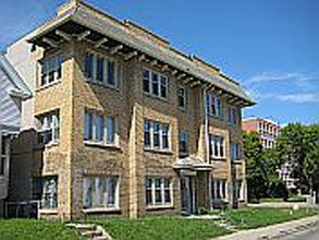 2767 N Holton St in Milwaukee, WI - Building Photo - Building Photo