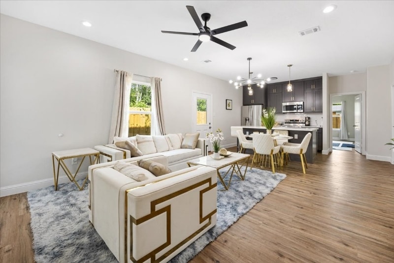 8011 W Elizabeth Ln in Fort Worth, TX - Building Photo