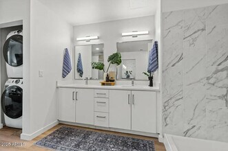 301 W Roosevelt St in Phoenix, AZ - Building Photo - Building Photo