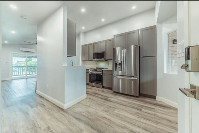 71 Waiaka Ln in Wailuku, HI - Foto de edificio - Building Photo