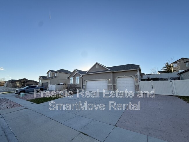 6248 S High Bluff Dr in Salt Lake City, UT - Building Photo - Building Photo