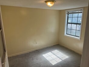 1801 Goodyear Ave in Brunswick, GA - Building Photo - Building Photo