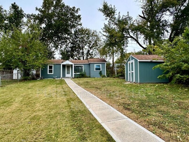 2046 N 69th St in Omaha, NE - Building Photo - Building Photo