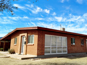 1333 E Lee St in Tucson, AZ - Building Photo - Building Photo