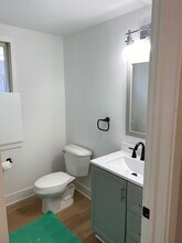 1212 Beaconsfield Ave in Grosse Pointe Park, MI - Building Photo - Building Photo