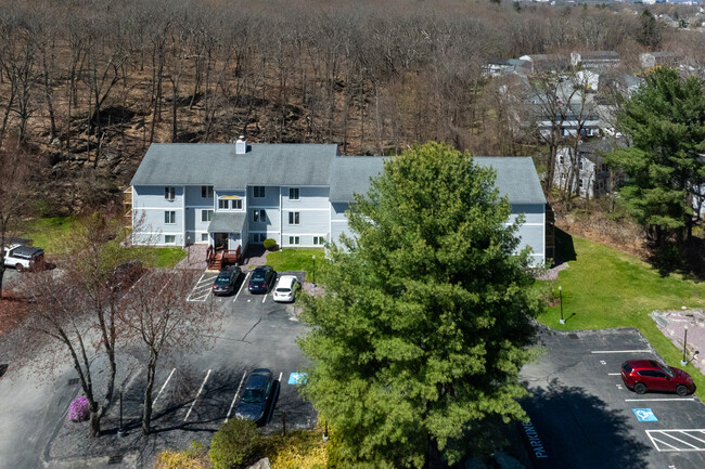 Sunderland Woods Condominiums in Worcester, MA - Building Photo - Building Photo