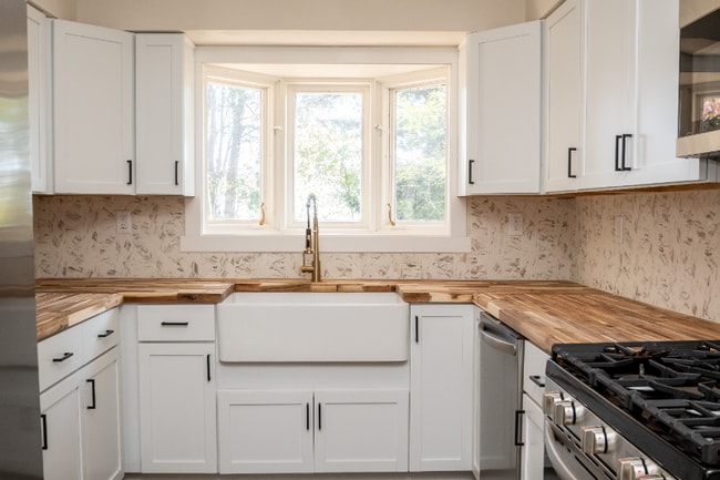 418 N Trivoli Rd in Trivoli, IL - Building Photo - Building Photo