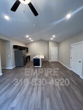 5185 N Cypress St in Bel Aire, KS - Building Photo - Building Photo