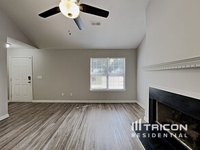 356 Cedarcroft Dr in Mooresville, NC - Building Photo - Building Photo