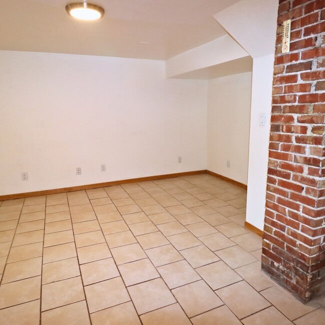 1105 Hamilton Way in Columbia, MO - Building Photo - Building Photo