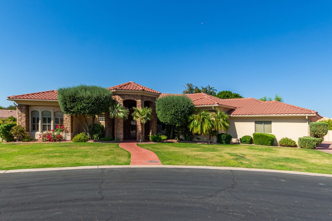 3950 E McLellan Rd in Mesa, AZ - Building Photo