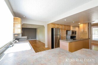 4497 S Argonne Way in Aurora, CO - Building Photo - Building Photo