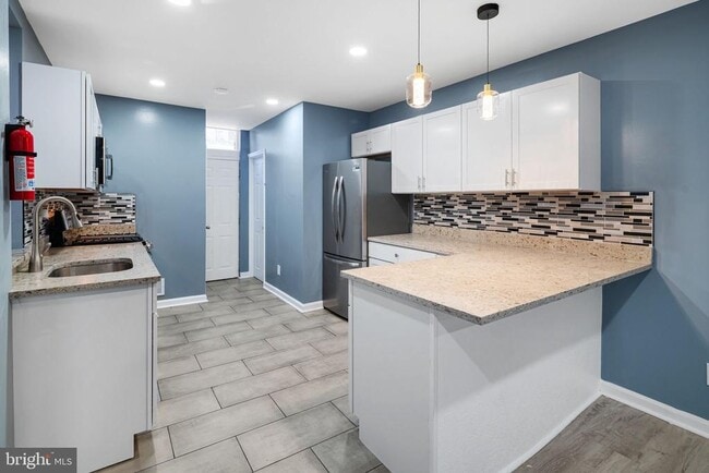 15 N Edgewood St in Philadelphia, PA - Building Photo - Building Photo