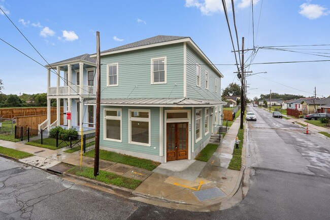 property at 4999 Burgundy St