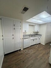 138 S Peppertree St in Visalia, CA - Building Photo - Building Photo