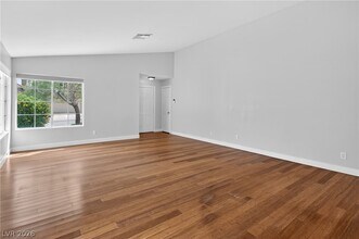 405 Crater Ct in Henderson, NV - Building Photo - Building Photo