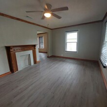 1020 W 12th St in Bonham, TX - Building Photo - Building Photo