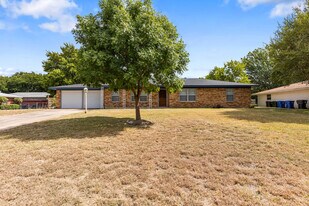 605 Catalina Dr in Waco, TX - Building Photo