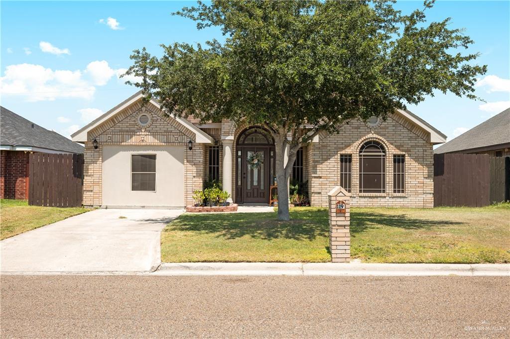 119 San Marcos Ln in Rio Grande City, TX - Building Photo