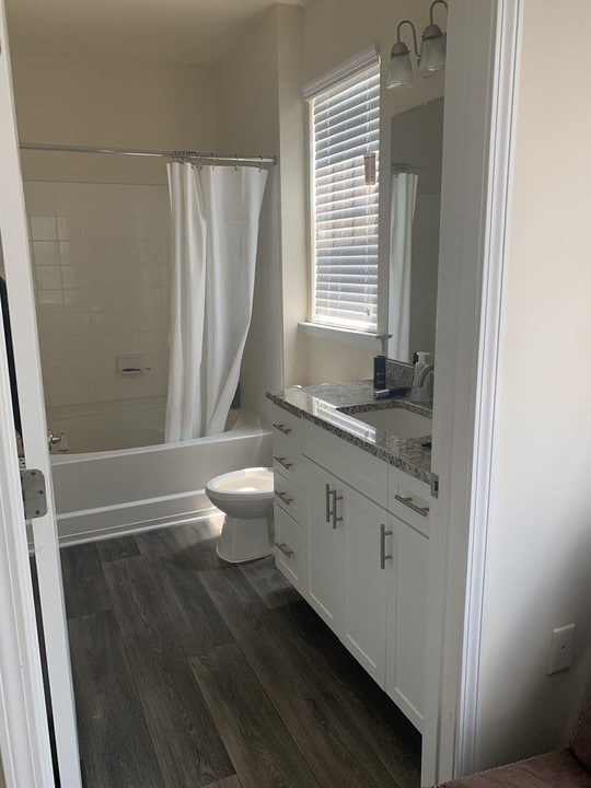 2941 Millbrook Woods Dr in Raleigh, NC - Foto de edificio