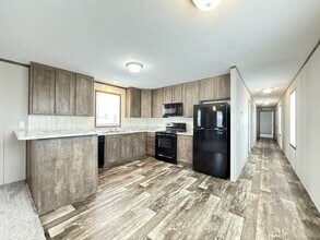 10610 State Rte 762 in Lockbourne, OH - Building Photo - Building Photo