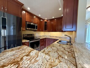 2657 Kentworth Way in Santa Clara, CA - Foto de edificio - Building Photo