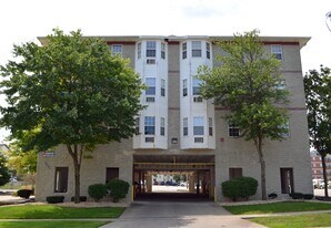 207 W Locust St, Unit 5