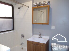 3600 W Sunnyside Ave, Unit 1 in Chicago, IL - Foto de edificio - Building Photo