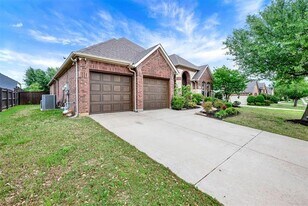 1104 Killian Dr in Mansfield, TX - Building Photo