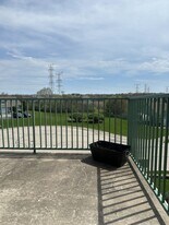 2038 Manico Ct in Crest Hill, IL - Building Photo