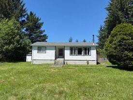2350 Howland Hill Rd in Crescent City, CA - Building Photo