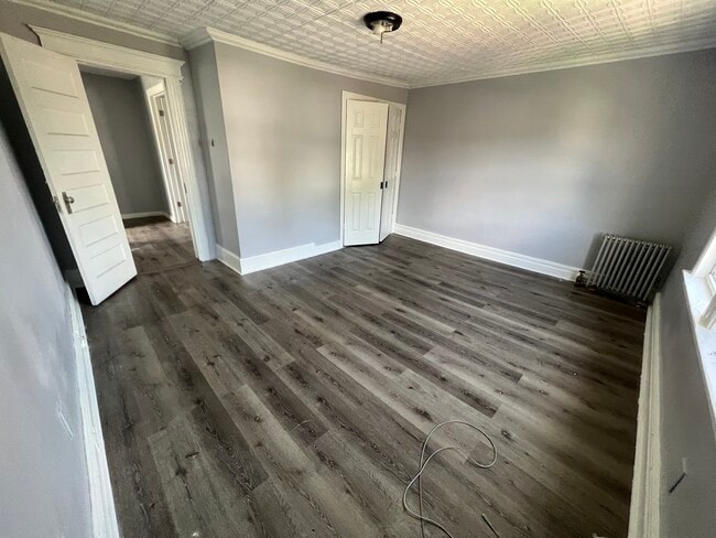 61 Watsessing Ave, Unit 2 in Bloomfield, NJ - Building Photo - Building Photo
