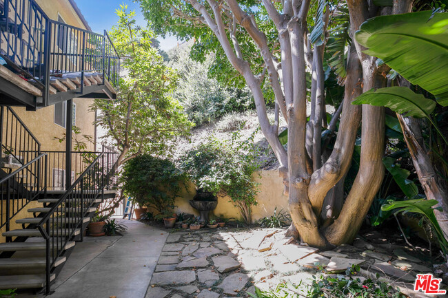 3855 Rambla Pacifico St-Unit -C in Malibu, CA - Building Photo - Building Photo