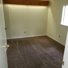 519 Ferguson St, Unit 5 in Taylor, TX - Building Photo - Building Photo