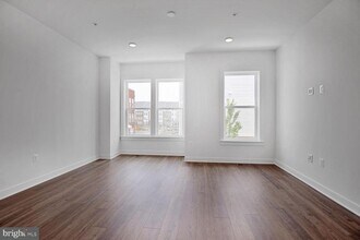 3154 Nina Clarke Dr in Rockville, MD - Building Photo - Building Photo