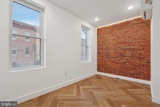 1438 Tasker St in Philadelphia, PA - Building Photo - Building Photo