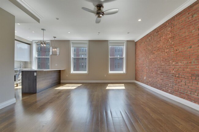 property at 808 Washington St