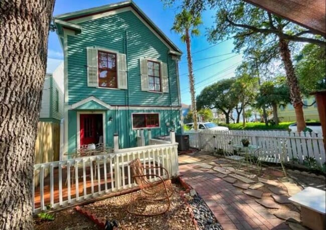 property at 2328 Avenue M