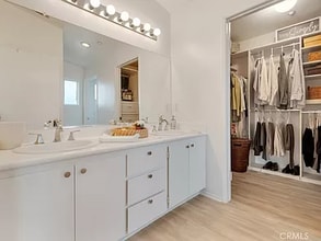 12110 Vía Santa Rosa in Los Angeles, CA - Building Photo - Building Photo