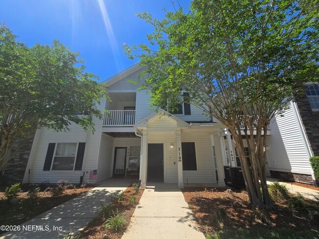 property at 575 Oakleaf Plantation Pkwy