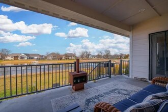 5864 E Central Park Ave in Bel Aire, KS - Building Photo - Building Photo