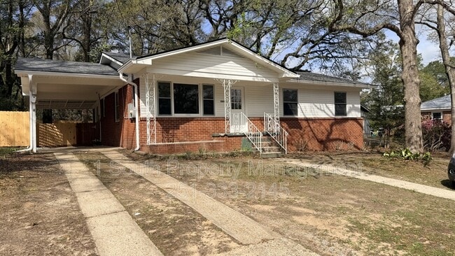 property at 1305 Diane Ct