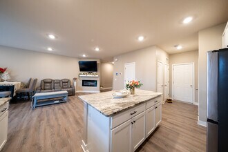 13864 Kaylemore Trl in Rosemount, MN - Building Photo - Building Photo