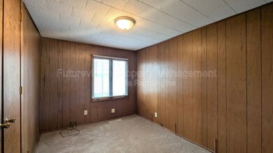 302 St Jude Ave in Joliet, IL - Building Photo - Building Photo